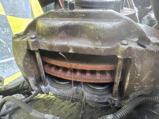 Ступица правая передняя TOYOTA LAND CRUISER URJ202 1UR-FE 4321160190 2 ракурс Ступица правая передняя TOYOTA LAND CRUISER URJ202 1UR-FE 4321160190 2 ракурс