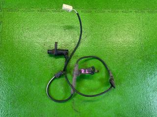 Датчик abs левый задний TOYOTA NOAH ZRR75 3ZR-FAE 89546-28190 1 ракурс