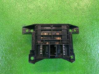 Клапан стояночного тормоза TOYOTA C-HR ZYX10 2ZR-FXE 84390-10030 2 ракурс Клапан стояночного тормоза TOYOTA C-HR ZYX10 2ZR-FXE 84390-10030 2 ракурс