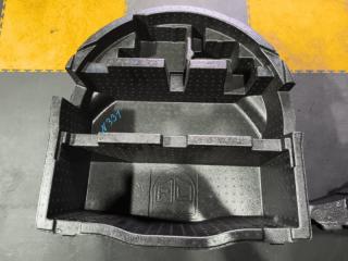 Ящик под инструменты TOYOTA C-HR ZYX10 2ZR-FXE 64777-10010 64997-10010 2 ракурс Ящик под инструменты TOYOTA C-HR ZYX10 2ZR-FXE 64777-10010 64997-10010 2 ракурс