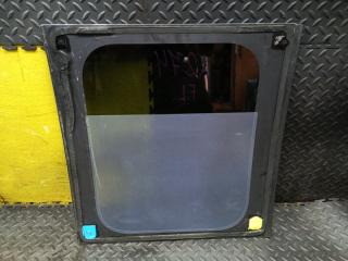 Стекло собачника левое TOYOTA HIACE TRH226 2TR-FE 62206-26040 3 ракурс
