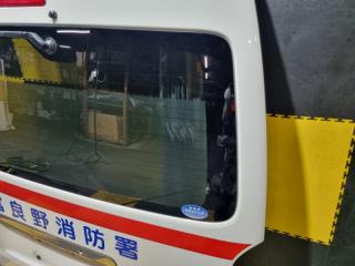 Дверь 5-я TOYOTA HIACE TRH226 2TR-FE 058 4 ракурс