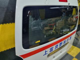 Дверь 5-я TOYOTA HIACE TRH226 2TR-FE 058 5 ракурс