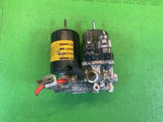 Запчасть блок abs TOYOTA PRIUS 2015