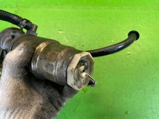 Насос ручной подкачки TOYOTA GRAND HIACE KCH16 1KZ-TE 4 ракурс