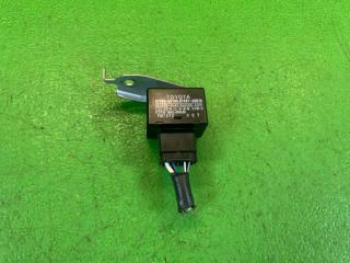 Реле поворота TOYOTA LAND CRUISER URJ202 1UR-FE 81980-60010, 81981-60010 1 ракурс