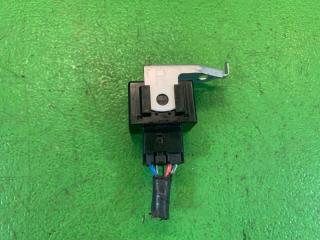 Реле поворота TOYOTA LAND CRUISER URJ202 1UR-FE 81980-60010, 81981-60010 5 ракурс