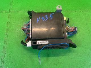 Блок предохранителей TOYOTA LAND CRUISER URJ202 1UR-FE 82733-60332 1 ракурс Блок предохранителей TOYOTA LAND CRUISER URJ202 1UR-FE 82733-60332 1 ракурс