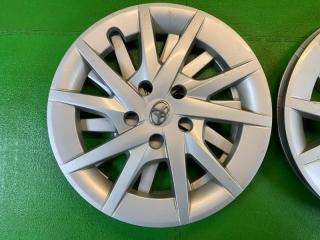 Колпаки на колеса TOYOTA PRIUS ALPHA ZVW41 2ZR-FXE 42602-47090 3 ракурс Колпаки на колеса TOYOTA PRIUS ALPHA ZVW41 2ZR-FXE 42602-47090 3 ракурс