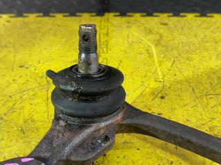Рычаг правый передний TOYOTA HIACE REGIUS KCH46 1KZ-TE 48066-29105 4 ракурс