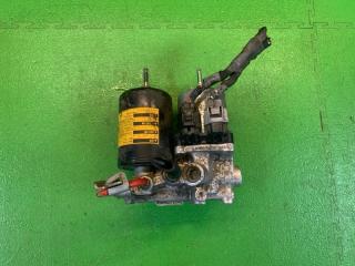 Запчасть блок abs TOYOTA PRIUS 2015