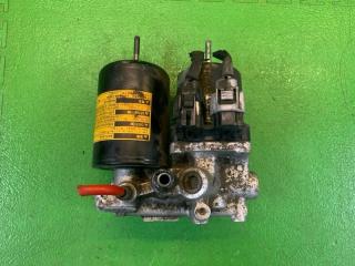 Запчасть блок abs TOYOTA PRIUS 2009