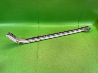 Полозья для сдвижной двери левые задние TOYOTA VOXY ZWR80 2ZR-FXE 6164228030 1 ракурс