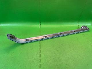Полозья для сдвижной двери правые задние TOYOTA VOXY ZWR80 2ZR-FXE 6164128030 1 ракурс