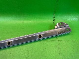 Полозья для сдвижной двери правые задние TOYOTA VOXY ZWR80 2ZR-FXE 6164128030 4 ракурс