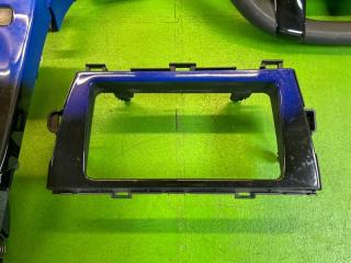 Консоль магнитофона TOYOTA PRIUS ZVW30 2ZR-FXE 55474-47060 5 ракурс