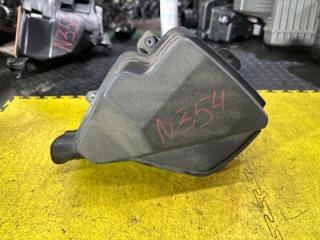 Влагоотделитель TOYOTA VOXY ZWR80 2ZR-FXE 17750-37080 5 ракурс Влагоотделитель TOYOTA VOXY ZWR80 2ZR-FXE 17750-37080 5 ракурс