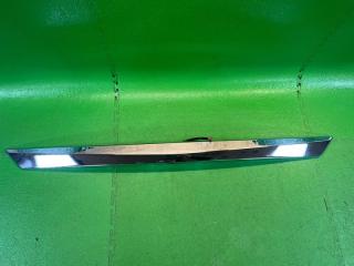 Запчасть накладка двери багажника задняя NISSAN SYLPHY 2014