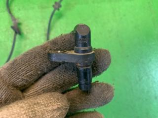 Датчик abs правый задний TOYOTA ESTIMA ACR55 2AZ-FE 89545-28180 2 ракурс