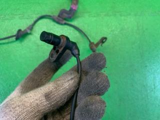 Датчик abs правый задний TOYOTA ESTIMA ACR55 2AZ-FE 89545-28180 4 ракурс