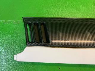 Решетка передняя MITSUBISHI DELICA P25W 4D56T MB683021 2 ракурс