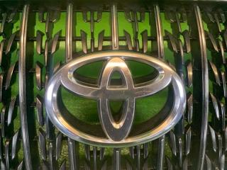 Решетка передняя TOYOTA CROWN GRS184 2GR-FSE 53100-30330 5 ракурс