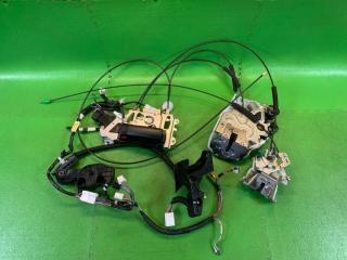 Механизм открывания двери левый задний TOYOTA SIENTA NHP170 1NZ-FXE 82158-52020, 82154-52540 1 ракурс Механизм открывания двери левый задний TOYOTA SIENTA NHP170 1NZ-FXE 82158-52020, 82154-52540 1 ракурс