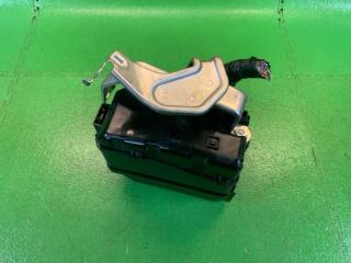 Блок предохранителей DAIHATSU THOR M900S 1KR-VET 82661-B1460, 82641-B2010-K, 6358-8481 3 ракурс Блок предохранителей DAIHATSU THOR M900S 1KR-VET 82661-B1460, 82641-B2010-K, 6358-8481 3 ракурс