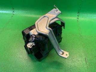 Блок предохранителей DAIHATSU THOR M900S 1KR-VET 82661-B1460, 82641-B2010-K, 6358-8481 4 ракурс Блок предохранителей DAIHATSU THOR M900S 1KR-VET 82661-B1460, 82641-B2010-K, 6358-8481 4 ракурс