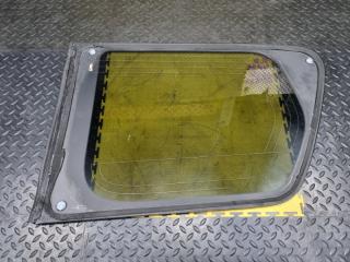 Стекло собачника правое заднее NISSAN SERENA FNC26 83300-1VA0C 3 ракурс Стекло собачника правое заднее NISSAN SERENA FNC26 83300-1VA0C 3 ракурс