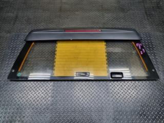 Запчасть стекло 5-й двери ISUZU MU 1997