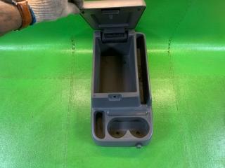 Бардачок между сиденьями MAZDA BONGO SKP2MN L8 FC 02LS491 3 ракурс