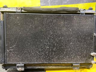 Радиатор LEXUS GS350 GRS196 2GR-FSE 16400-31370 16711-31240 2 ракурс Радиатор LEXUS GS350 GRS196 2GR-FSE 16400-31370 16711-31240 2 ракурс