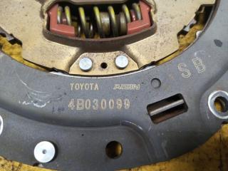 Диск сцепления TOYOTA PRIUS ZVW30 2ZR-FXE 31270-47040 2 ракурс