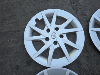 Колпаки на колеса TOYOTA PRIUS ALPHA ZVW40 2ZR-FXE 42602-47090 2 ракурс Колпаки на колеса TOYOTA PRIUS ALPHA ZVW40 2ZR-FXE 42602-47090 2 ракурс