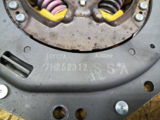 Диск сцепления TOYOTA AQUA NHP10 1NZ-FXE 31270-52010 2 ракурс