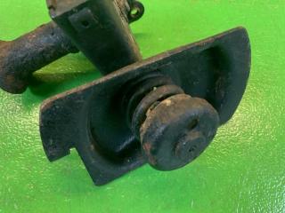Крепление запасного колеса TOYOTA HILUX SURF KZN185 1KZ-TE 5190035230 3 ракурс