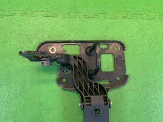 Замок капота AUDI Q5 8RCNCF CNCD 8R0823480A 2 ракурс