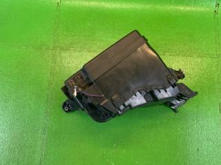 Блок предохранителей TOYOTA HARRIER ZSU60 3ZR-FAE 82662-48340 5 ракурс Блок предохранителей TOYOTA HARRIER ZSU60 3ZR-FAE 82662-48340 5 ракурс