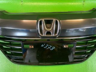 Решетка передняя HONDA VEZEL RU3 LEB 71121-T7B-00 4 ракурс