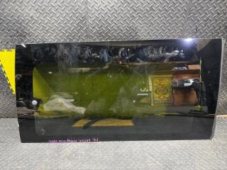 Стекло лобовое правое MITSUBISHI DELICA PE8W 4M40 MR793214 1 ракурс