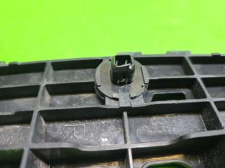 Крепление бампера правое заднее TOYOTA PRIUS ALPHA ZVW41 2ZR-FXE 52155-47010 3 ракурс