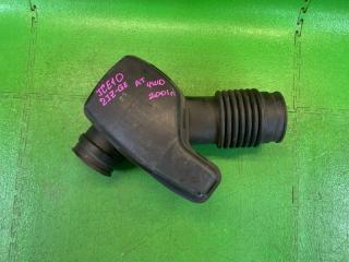 Патрубок воздушного фильтра TOYOTA ALTEZZA JCE10 2JZ-GE 17860-46160 2 ракурс