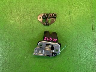 Замок багажника задний TOYOTA PROGRES JCG15 1JZ-GE 64600-51010, 64600-51010,64620-30110 1 ракурс