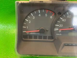 Спидометр MITSUBISHI DELICA PD8W 4M40 MR330653 2 ракурс