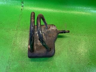 Стремянка рессоры задняя ISUZU MU 1993