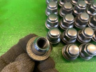 Гайка на колесо TOYOTA WISH ZGE20 2ZR-FAE 90942-01021 2 ракурс