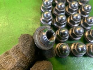 Гайка на колесо TOYOTA WISH ZGE20 2ZR-FAE 90942-01021 2 ракурс