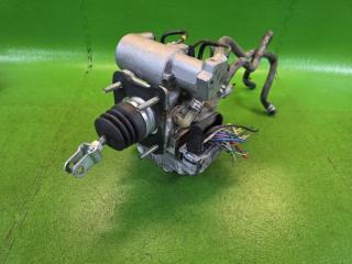 Главный тормозной цилиндр TOYOTA NOAH ZWR80 2ZR-FXE 4705028010, 47210-28070 1 ракурс