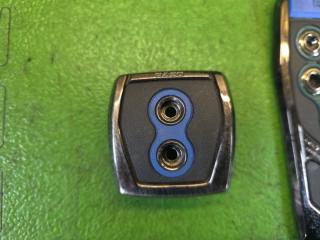 Накладка на педаль TOYOTA PRIUS ZVW51 2ZR-FXE 7660-03016, 8027-05098, 75-074240 2 ракурс